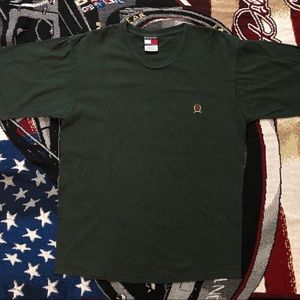 VTG Tommy Hilfiger Green T-Shirt 🔥